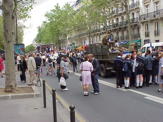 Desfile Comemorativo da Libertao de Paris - Final da 2 Guerra Mundial