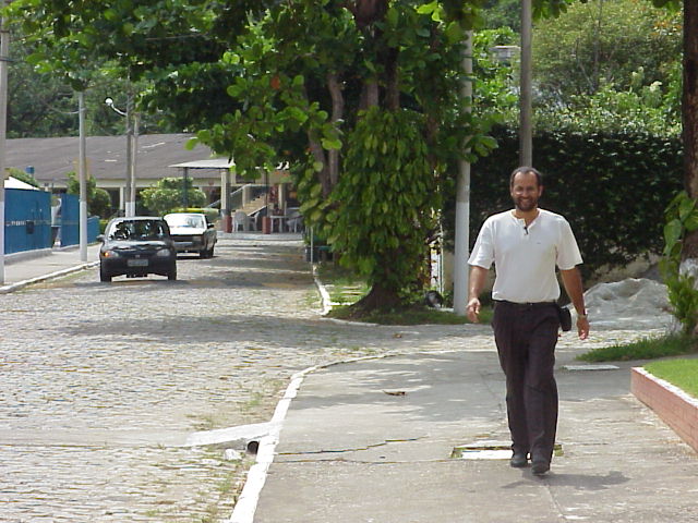Eduardo levanta com todo nimo (acorda galera)!