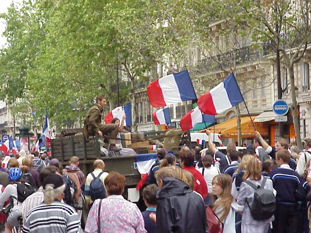 Desfile Comemorativo da Libertao de Paris - Final da 2 Guerra Mundial