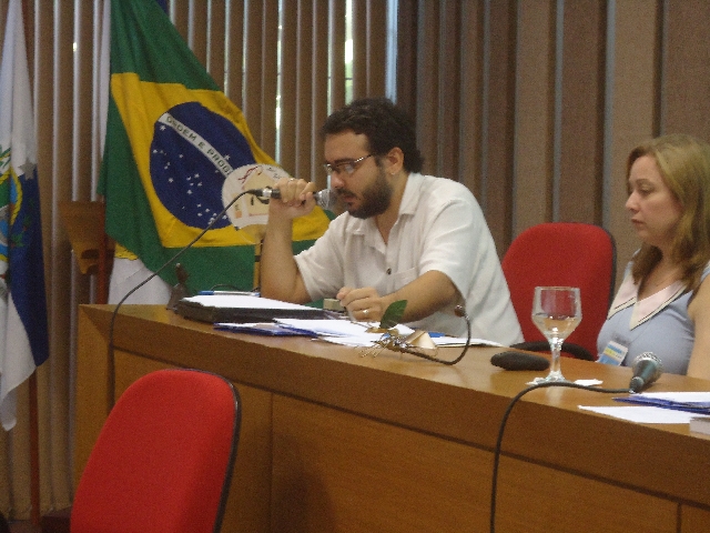 Ator-Rede-e-alm...No Brasil